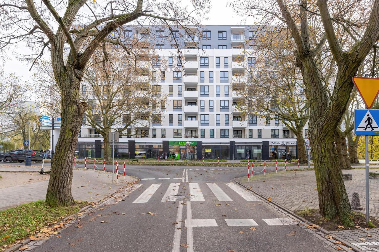 Platany łopuskiego By Renters *
