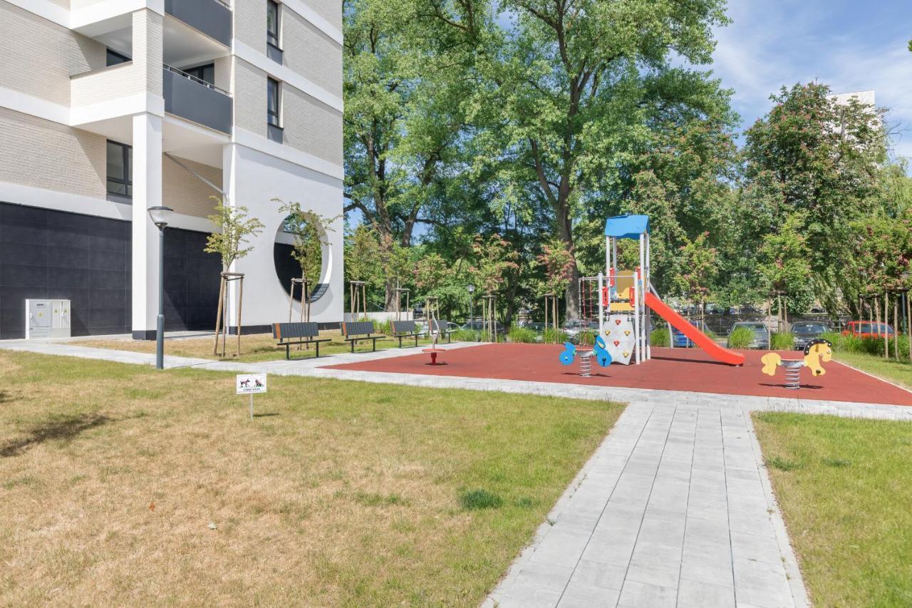 Platany łopuskiego By Renters *